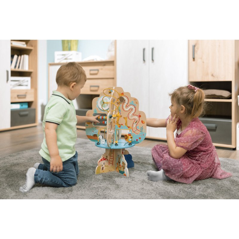 Dřevěný montessori strom, 2023